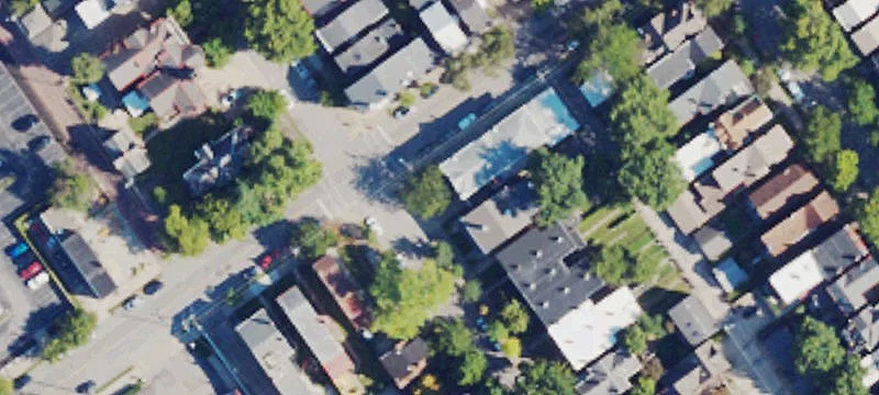 Renovated Mixed-Use Building For Sale
