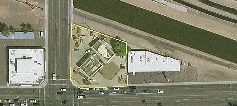 Freestanding Retail/Automotive Building on Corner Lot