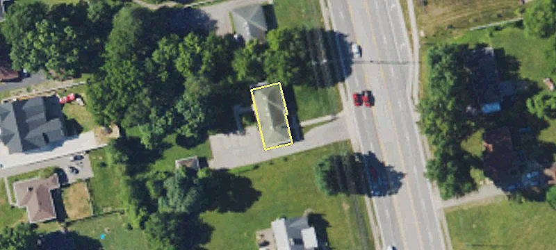 High-Traffic Commercial Property For Sale