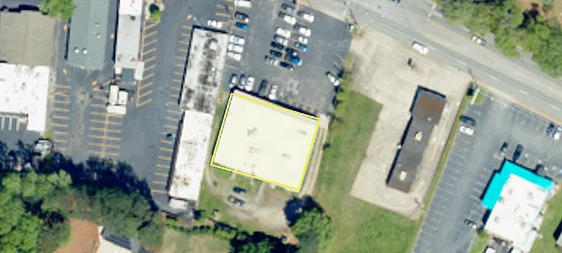Retail/Restaurant Space For Lease