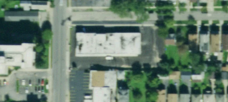 Former Car Dealership For Rent