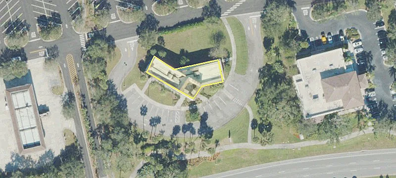 Freestanding Retail Space Near I-95