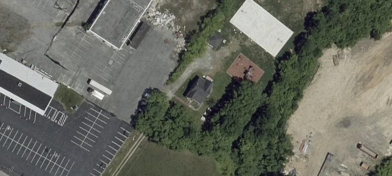 Land and Buildings For Lease