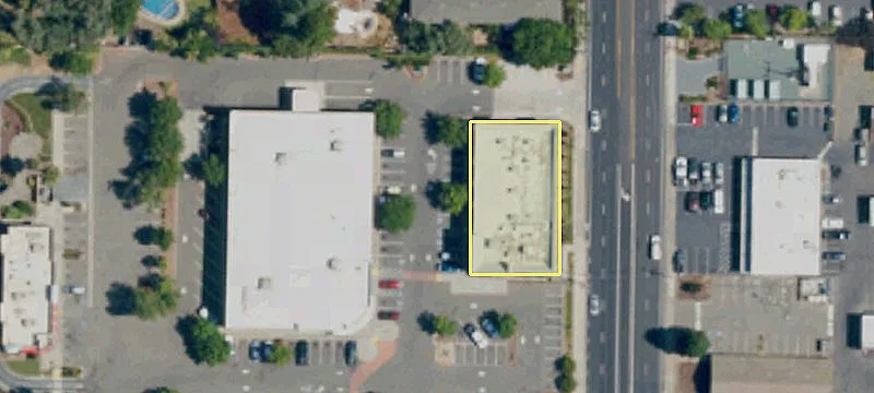 Retail Building in Arden-Arcade Region
