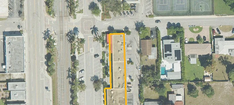 Retail Space in Oakland Park