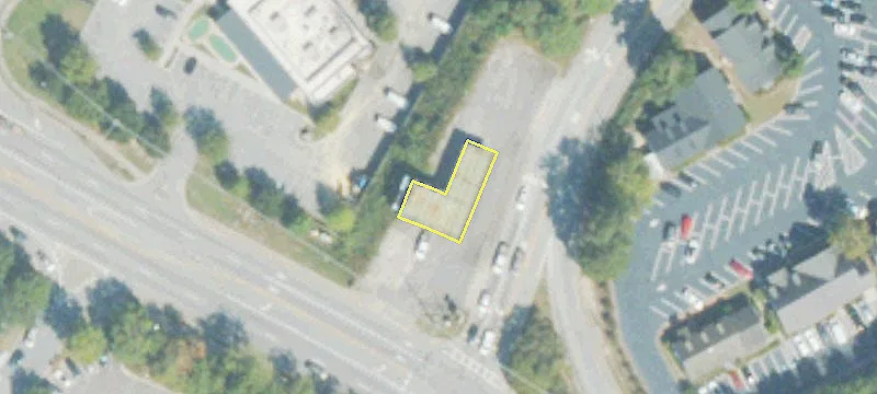 Retail Property at Signalized Intersection