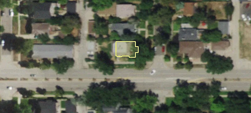 Retail Space Ground Lease Opportunity
