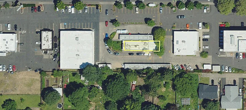Retail Building Leased to Aaron's