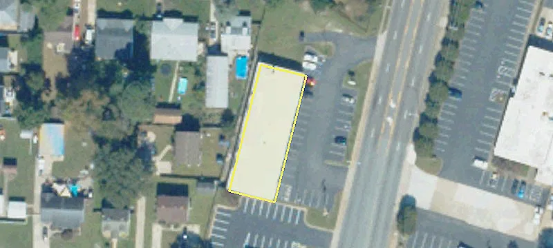 Retail Space Near High-Traffic Intersection
