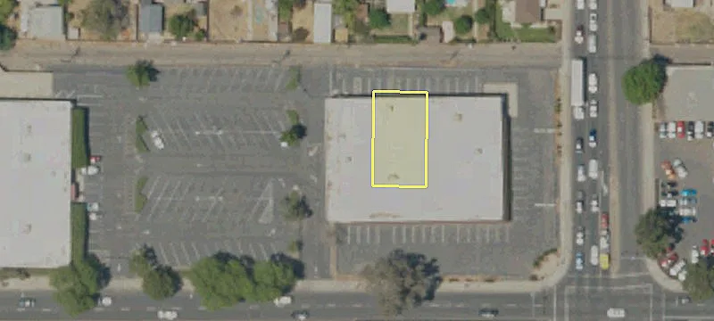 Retail Property on Yosemite Blvd