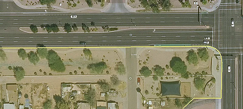 Retail Space in Thriving Crossroads