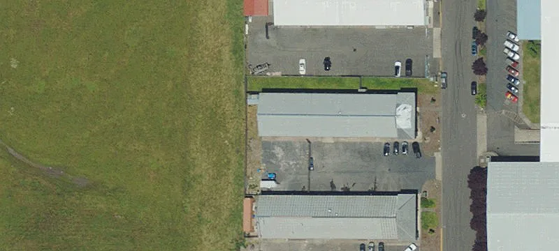 Mixed-Use Warehouse with Apartment