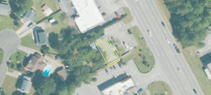Land at Signalized Intersection