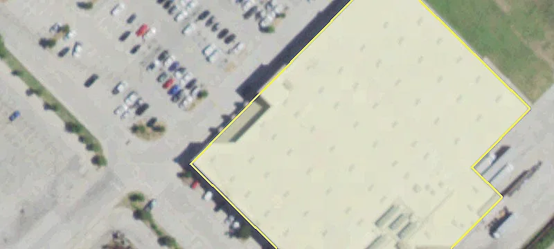 Retail Site Near Winco Foods