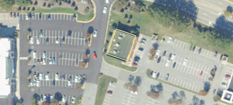 Retail Space in Commonwealth Center