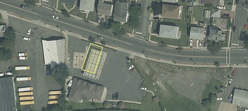 Roosevelt Avenue Commercial Land