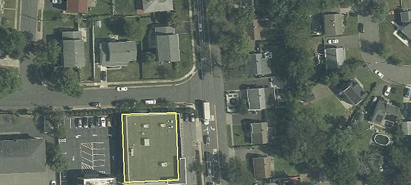 Retail Space on Oak Tree Road