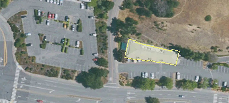 Retail Space with Modern Amenities