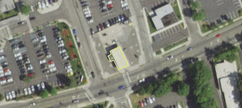 Bay Shore Retail Opportunity