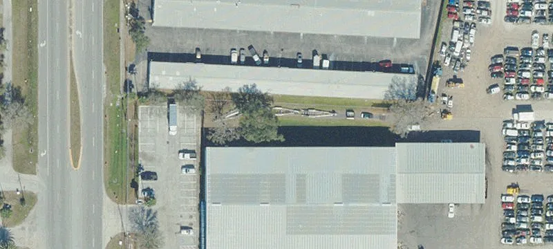 Freestanding Flex Building For Lease