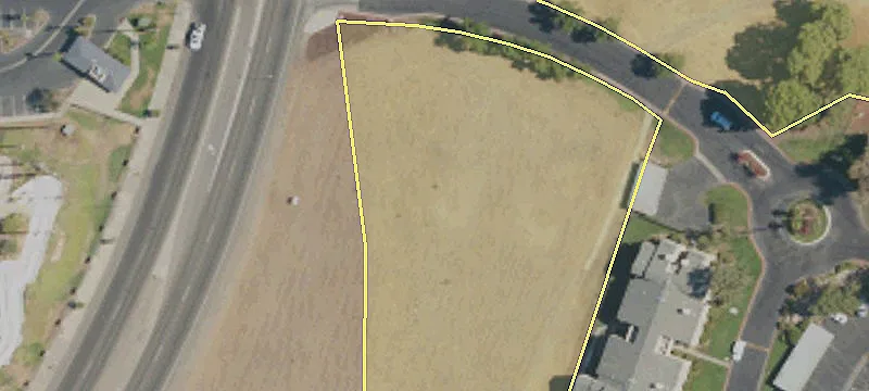 Retail Space on Chestnut Avenue