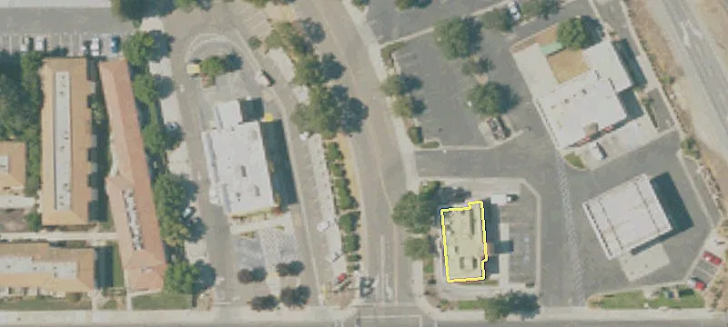 Retail Space Near Highway 99