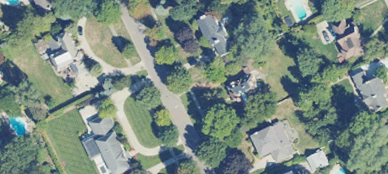 Freestanding Building in Grosse Pointe