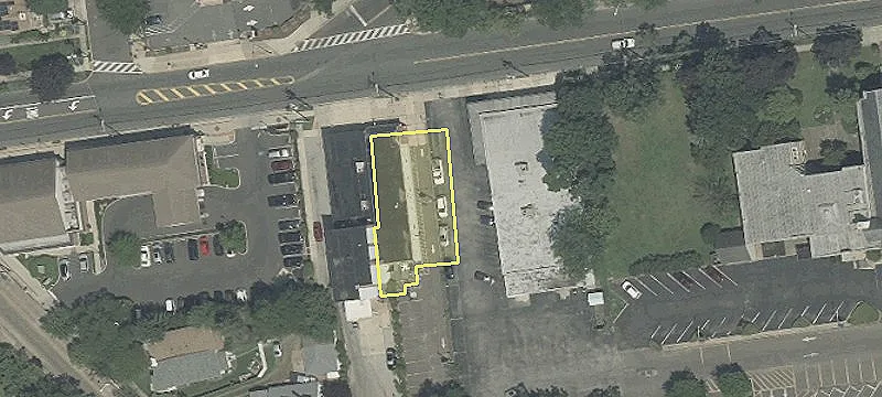 Retail/Office Space on Maple Avenue