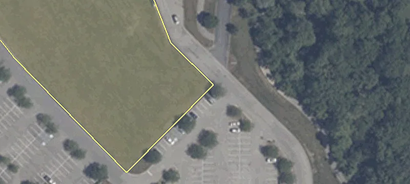 Commercial Land in High-Traffic Area
