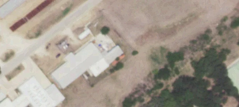 Commercial Office/Warehouse with Auto Lift