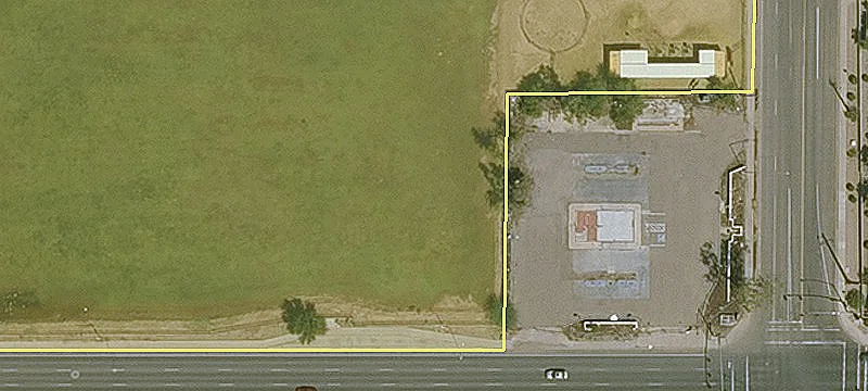 Retail Space Near 202 Freeway