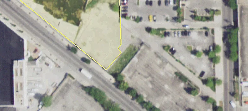Commercial Land Near Retailers