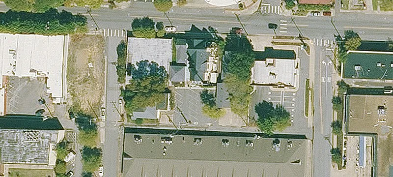 Retail Space on Kavanaugh Boulevard