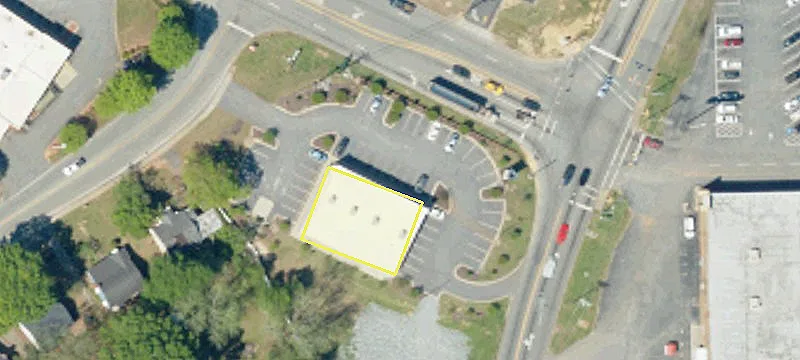 Retail Space Available For Rent