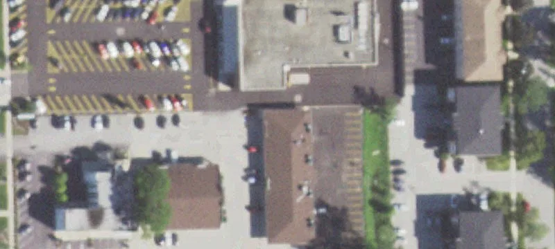 Oak Lawn Retail Space Available