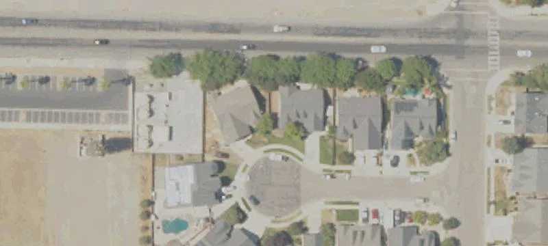 Retail Space in Tulare, CA