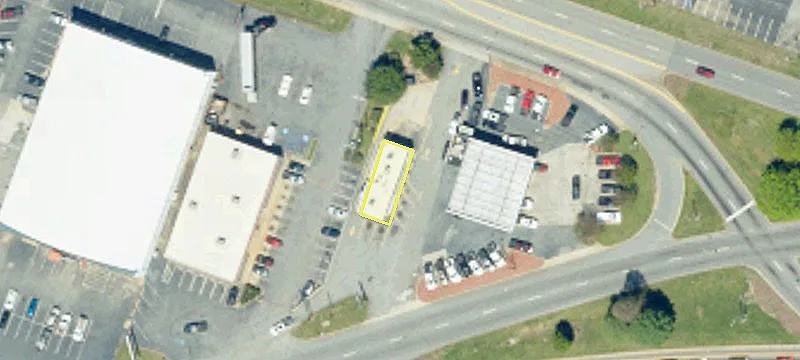 Remodeled Retail Building on Acreage