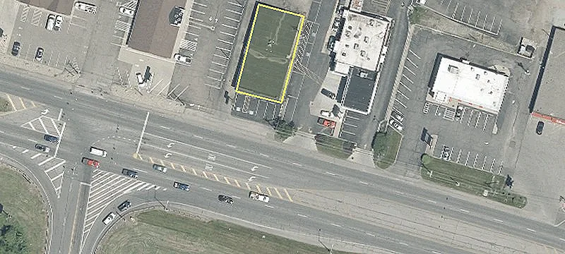Commercial Land Near Shopping Mall