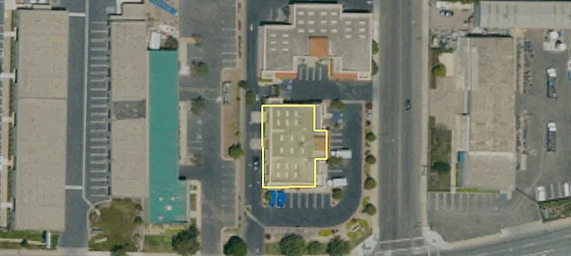Retail Space in Santa Maria