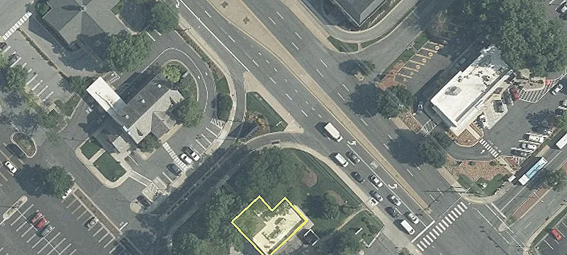 Retail Space in Gaithersburg Square