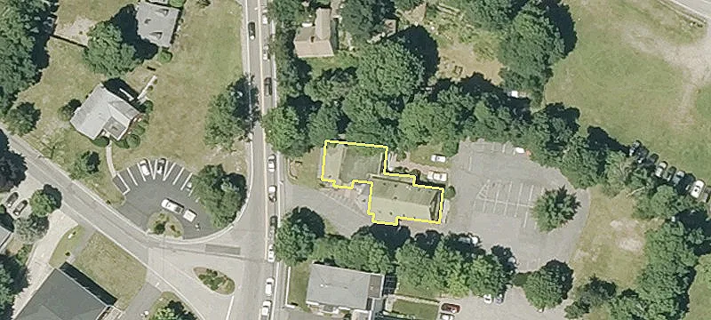 Mixed-Use Property in Marshfield Center