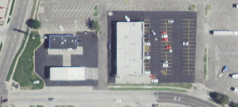 Retail Space in Walmart Shadow