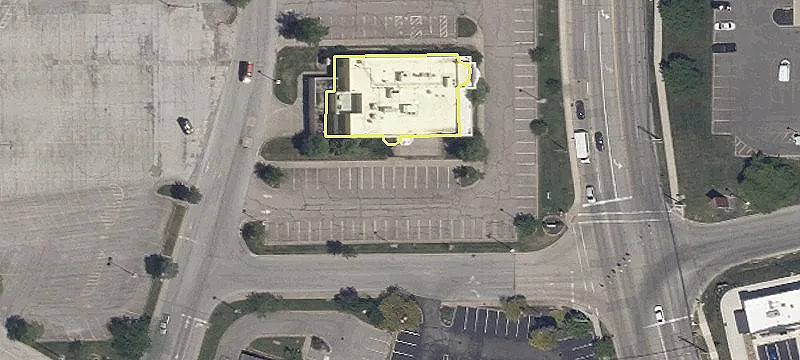 Retail Space on Lorain Blvd