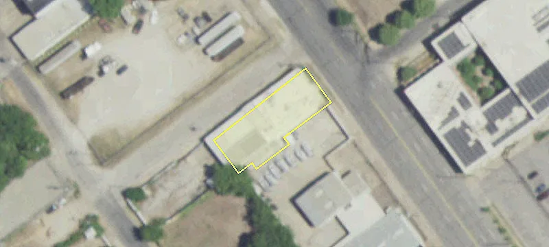 Versatile Commercial Building Near Deep Ellum