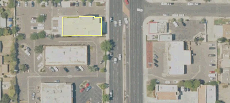 Retail Space on Mooney Blvd