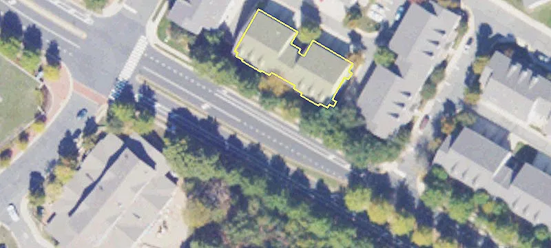 Commercial Land in Growing Area