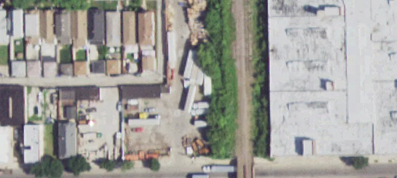 Warehouse with 20' Clear Height