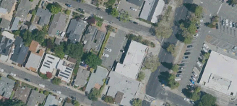 Freestanding Retail Building in Los Gatos