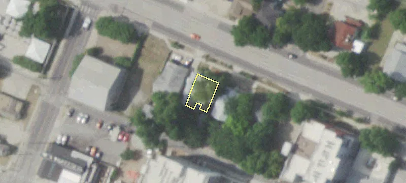 Mixed-Use Property Near Downtown Austin