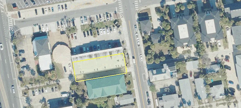 Retail Space in Beach Community